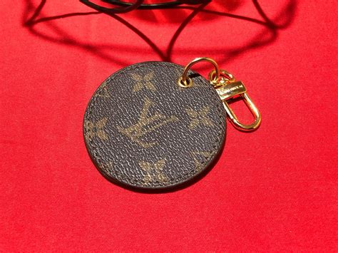 loui vuitton schlüsselanhänger